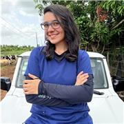 Medico Veterinaria, apta para dar clases en biologia o reproducción asistida en bovinos.